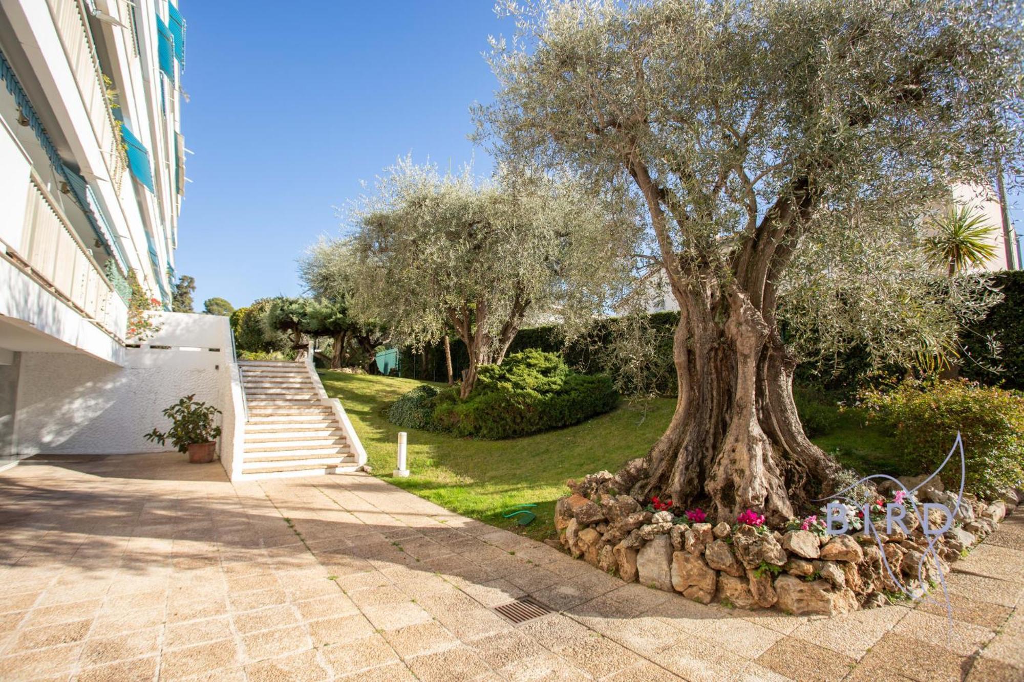 Roof Terrace Of 123m2 Sea View Double Garage Air Conditioning Apartment *