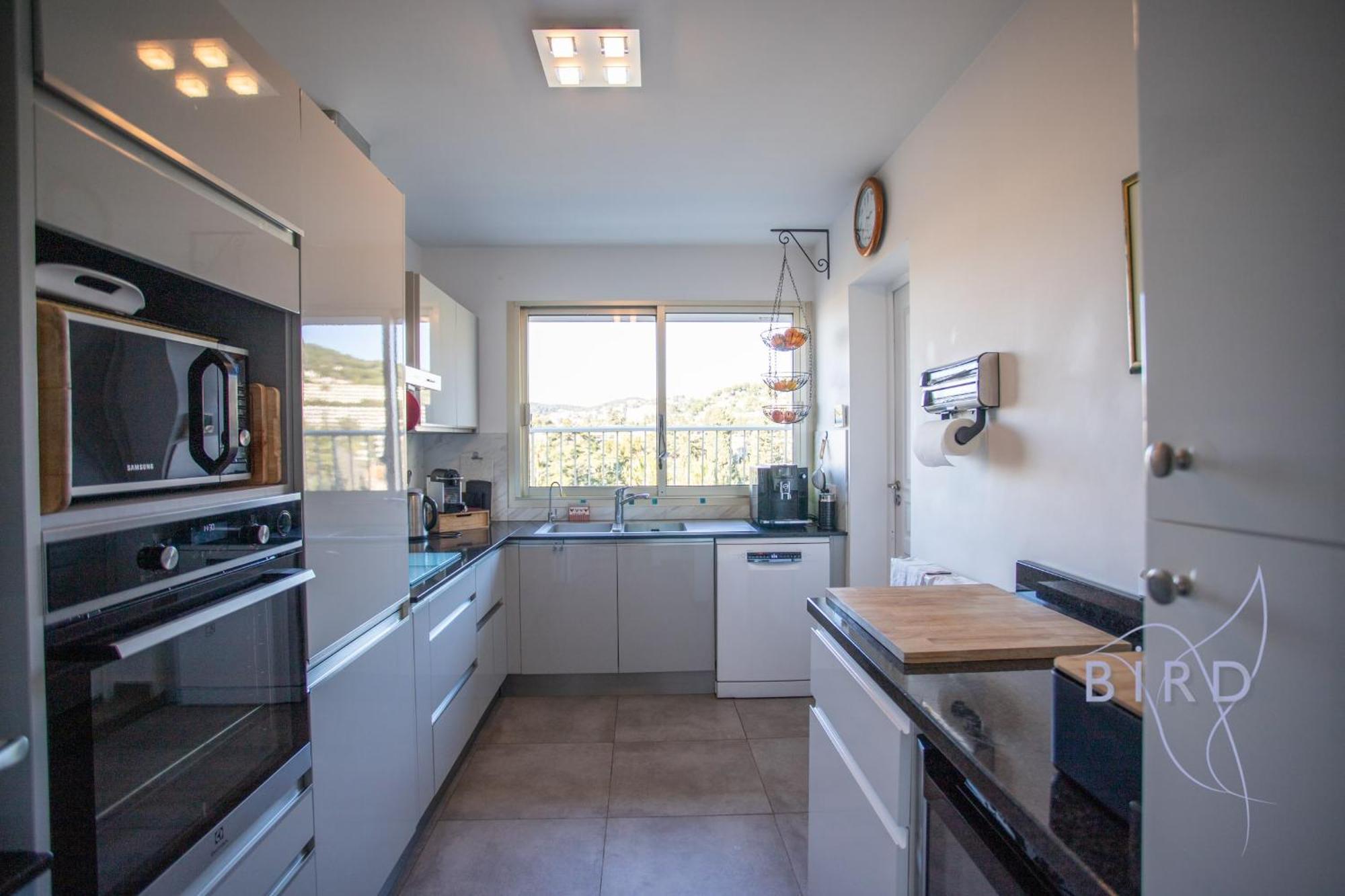 Roof Terrace Of 123m2 Sea View Double Garage Air Conditioning
